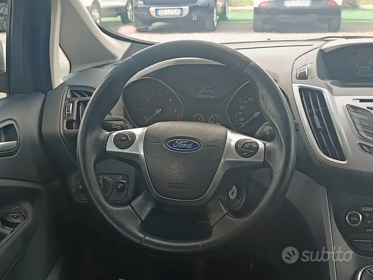 Usata Ford C-MAX Titanium 115 CV (84 kW) 2014 Grigio Monovolume