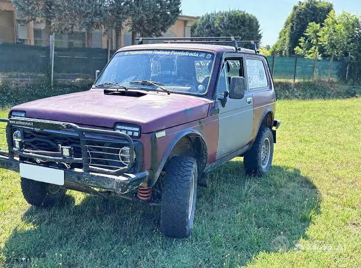 Usata Lada niva 75 CV (55 kW) 2001 SUV
