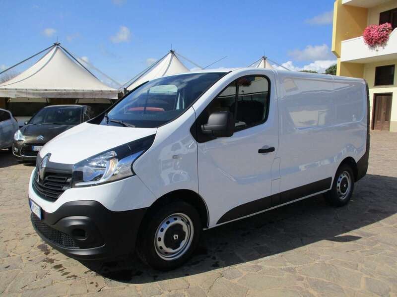 Bianco Usata 2018 Renault Trafic Furgone | 12.000 € (Buon prezzo) - Immagine 1/4