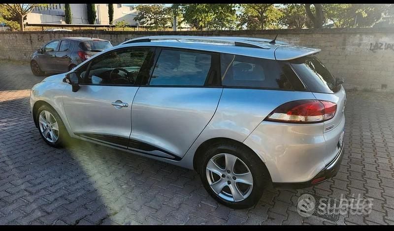 Usata Renault Clio GrandTour 75 CV (55 kW) 2014 Grigio Station wagon