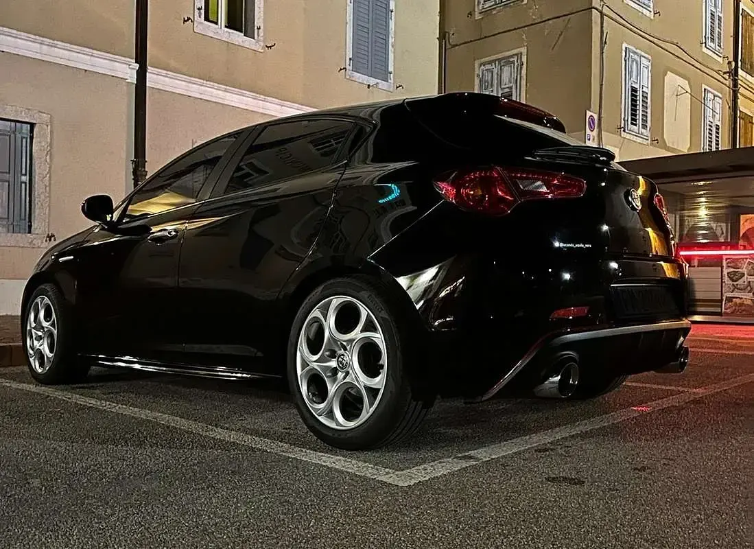 Brugt Alfa Romeo Giulietta 120 HK (88 kW) 2018 Sort Hatchback