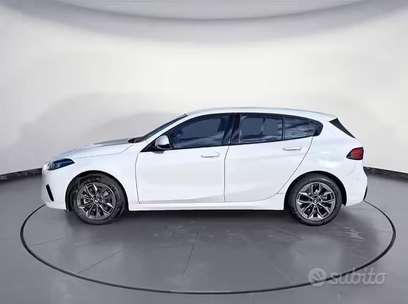Usata BMW 120 Efficient Dynamics 156 CV (114 kW) 2024 Bianco Utilitaria