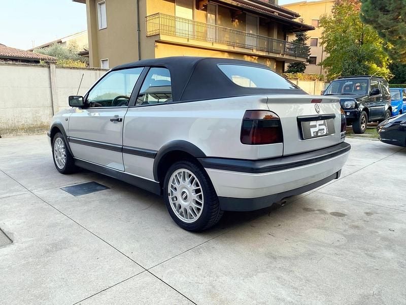 Brugt VW Golf Cabriolet 101 HK (74 kW) 1998 Sølv Cabriolet