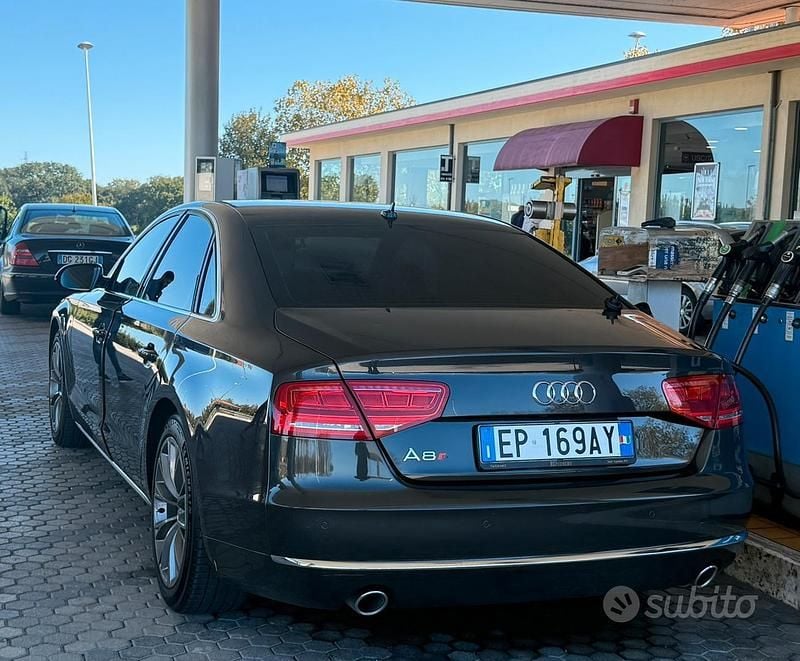 Nero Usata 2013 Audi A8 Berlina | 12.800 € (Super prezzo) - Immagine 1/4