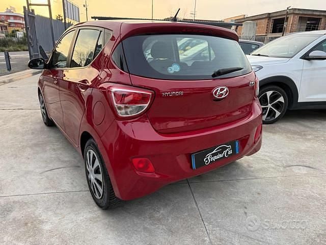 Usata Hyundai i10 Edition 2015 Bordeaux Utilitaria