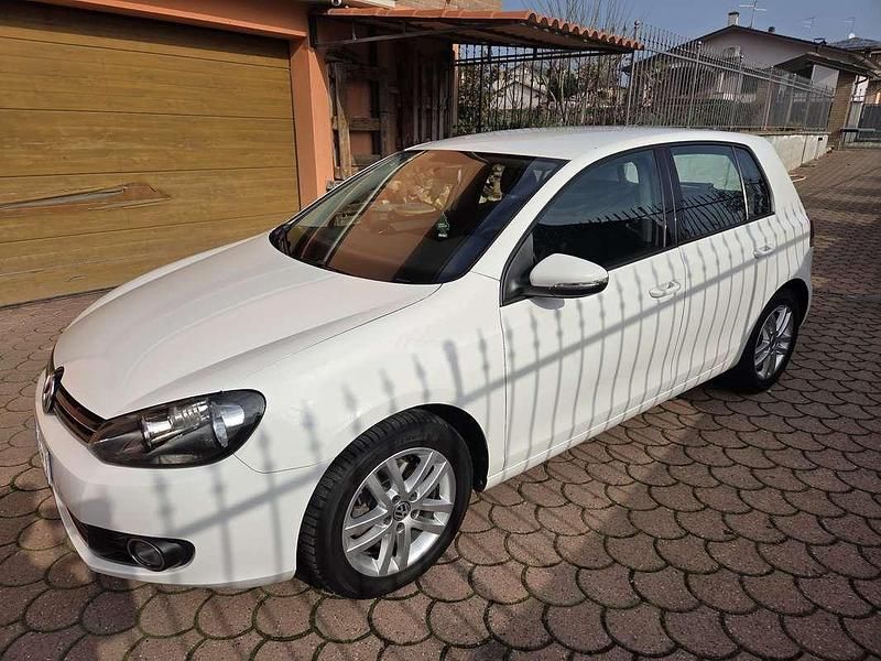 Usata VW Golf VI Highline 105 CV (77 kW) 2011 Bianco Utilitaria