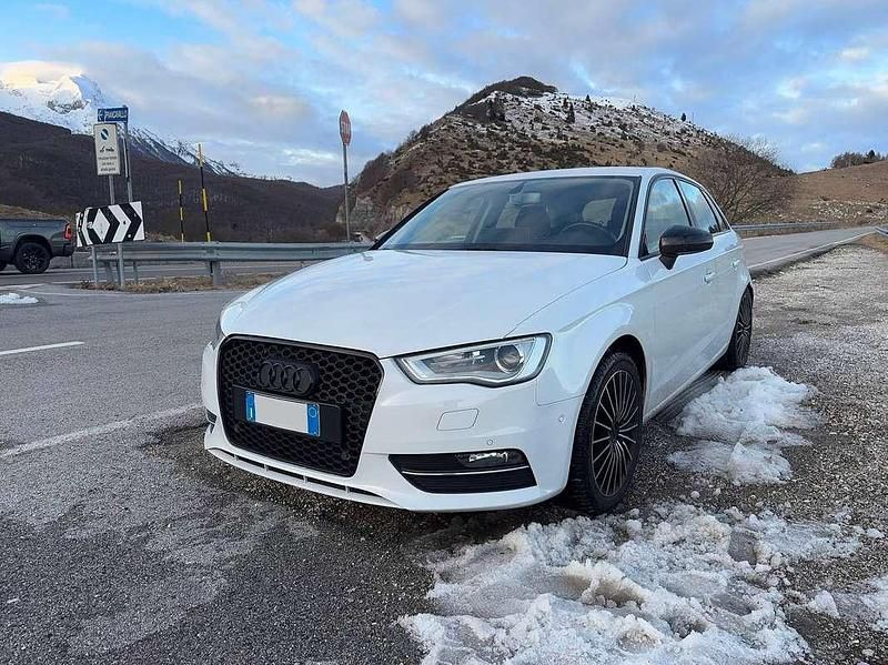 Usata Audi A3 Black Edition 110 CV (80 kW) 2016 Bianco Berlina