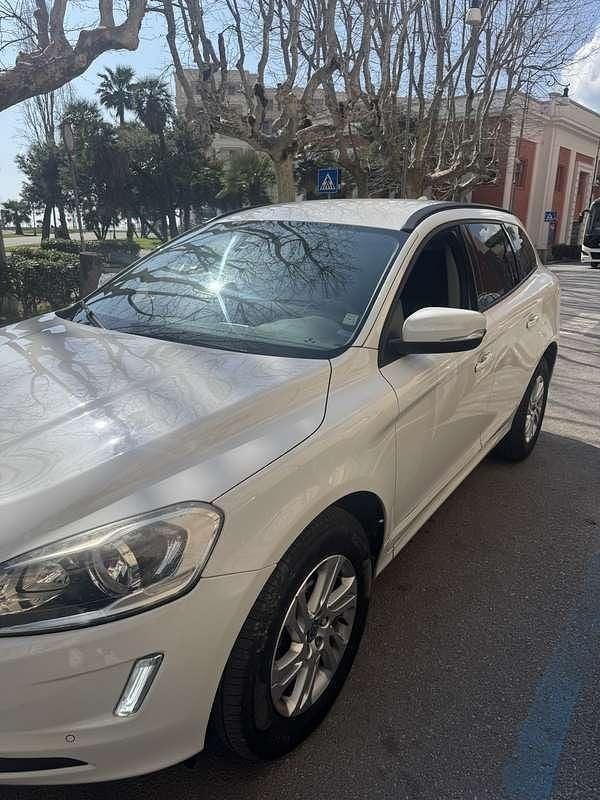 Usata Volvo XC60 Kinetic 205 CV (150 kW) 2017 SUV