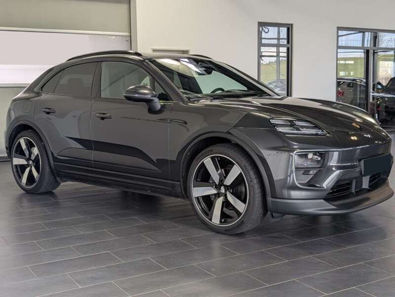 Usata Porsche Macan 4 Electric 144 kW (197 CV) 2024 Grigio SUV