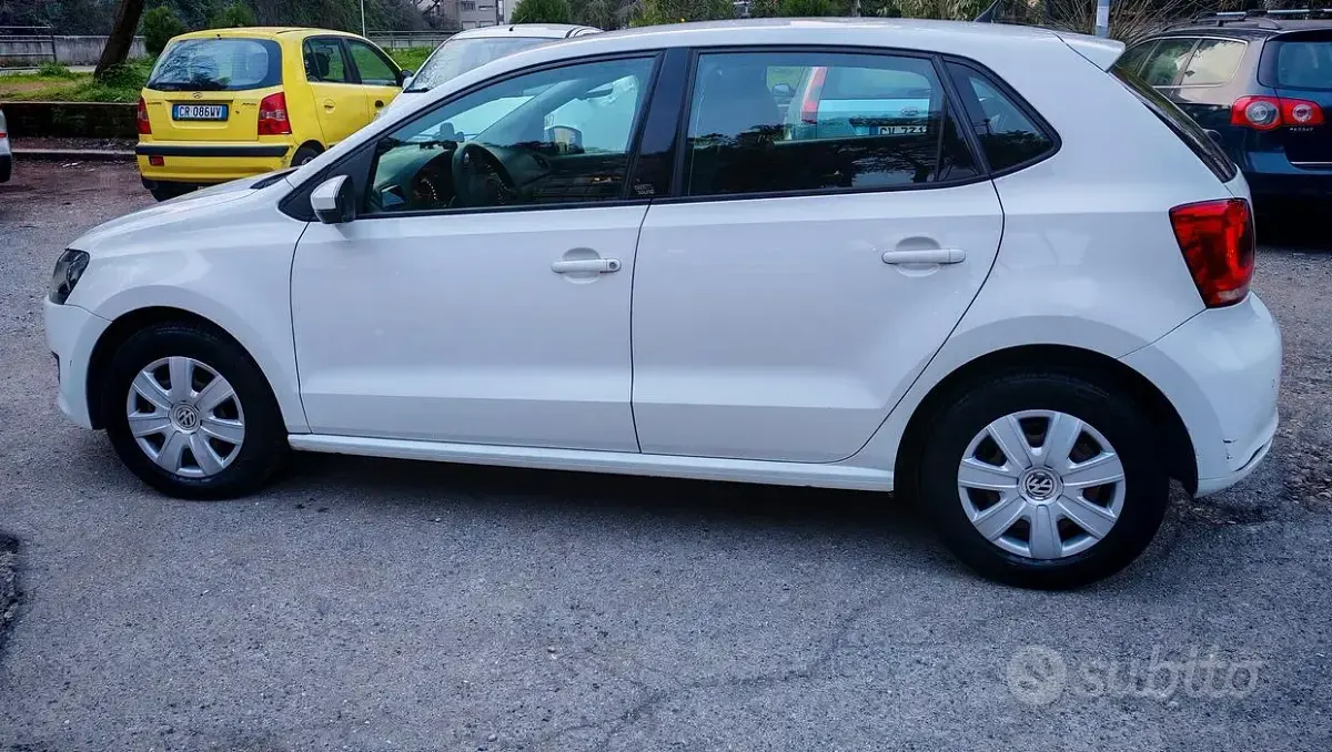 Usata VW Polo 75 CV (55 kW) 2013 Bianco Utilitaria