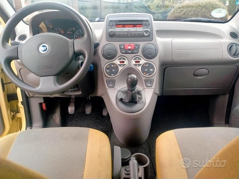 Usata Fiat Panda Dynamic 60 CV (44 kW) 2007 Giallo Utilitaria