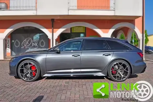 Usata Audi RS6 Performance 628 CV (461 kW) 2024 Grigio Station wagon