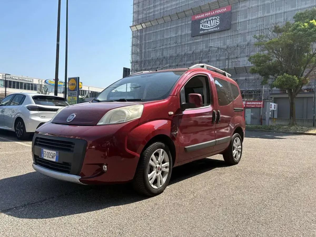 Usata Fiat Qubo Trekking 95 CV (69 kW) 2010 Rosso Monovolume