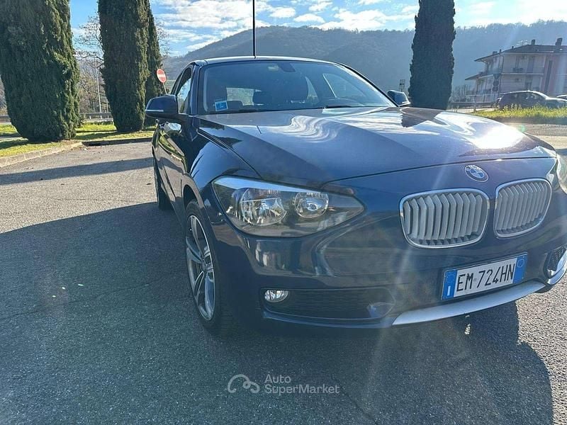 Usata BMW 118 143 CV (105 kW) 2012 Blu/azzurro Utilitaria