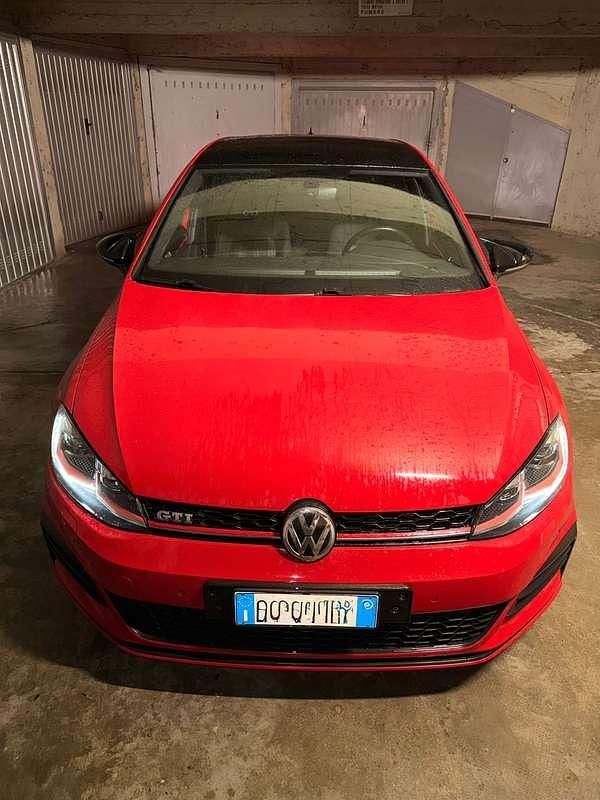 Usata VW Golf VII GTI 230 CV (169 kW) 2018 Berlina