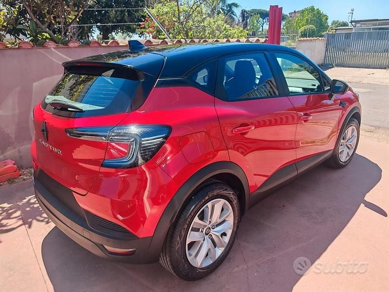 Usata Renault Captur Evolution 100 CV (73 kW) 2024 Rosso SUV