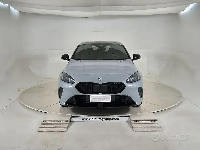 Usata BMW 120 M Sport 150 CV (110 kW) 2026 Grigio Utilitaria