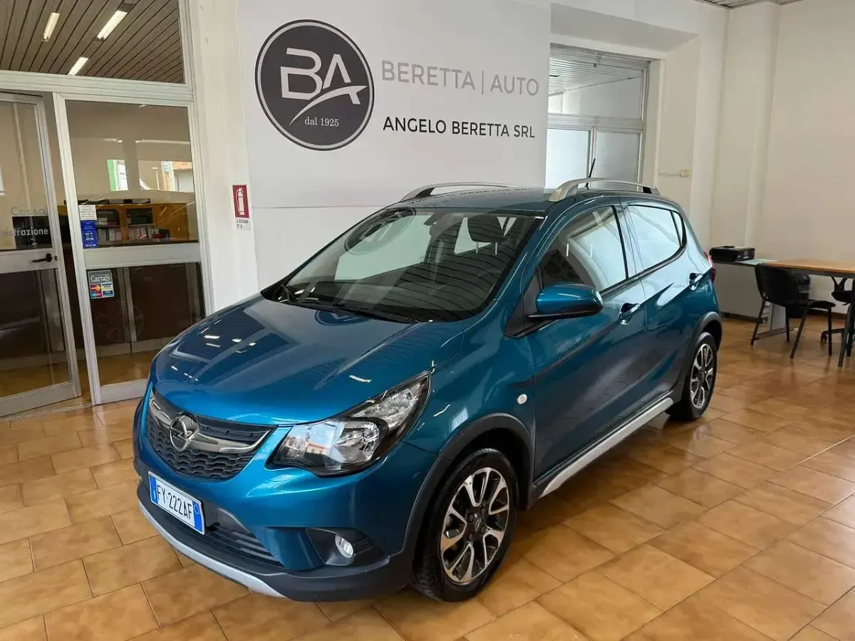 Usata Opel Karl Rocks 73 CV (53 kW) 2019 Blu/azzurro Utilitaria
