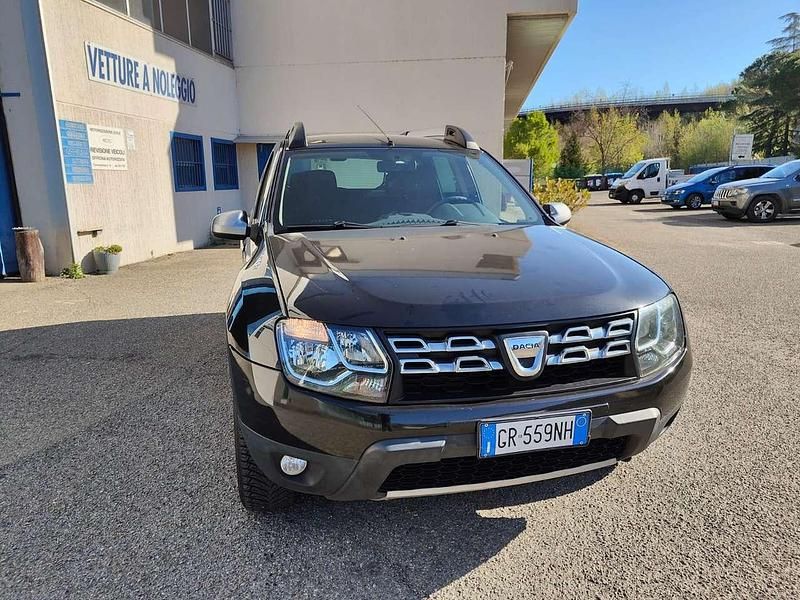 Usata Dacia Duster Lauréate 105 CV (77 kW) 2014 Nero SUV