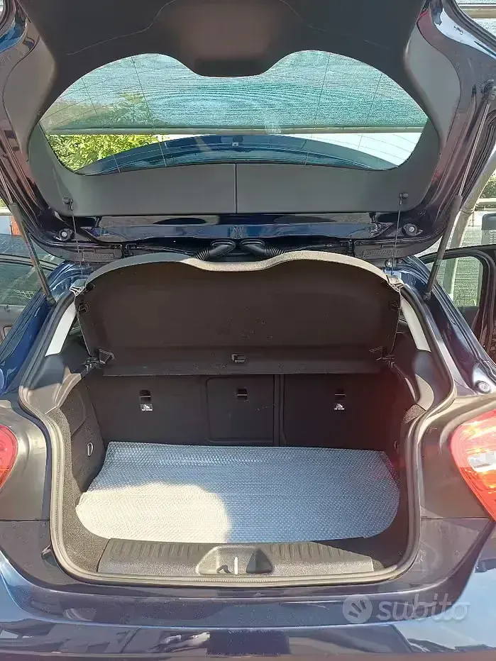 Usata Mercedes A180 109 CV (80 kW) 2017 Utilitaria