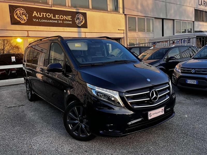 Usata Mercedes Vito 136 CV (100 kW) 2016 Blu/azzurro Furgone