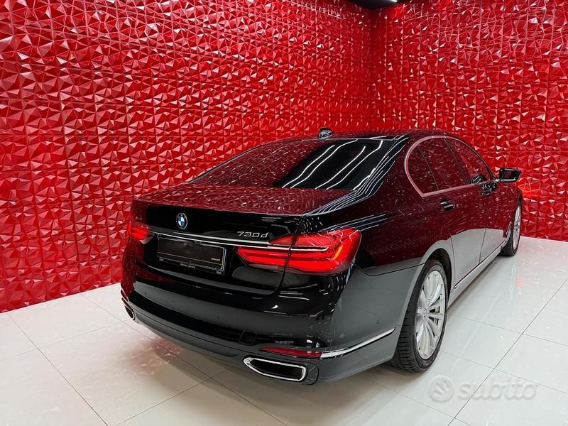 Usata BMW 730 Efficient Dynamics 265 CV (194 kW) 2018 Nero Berlina