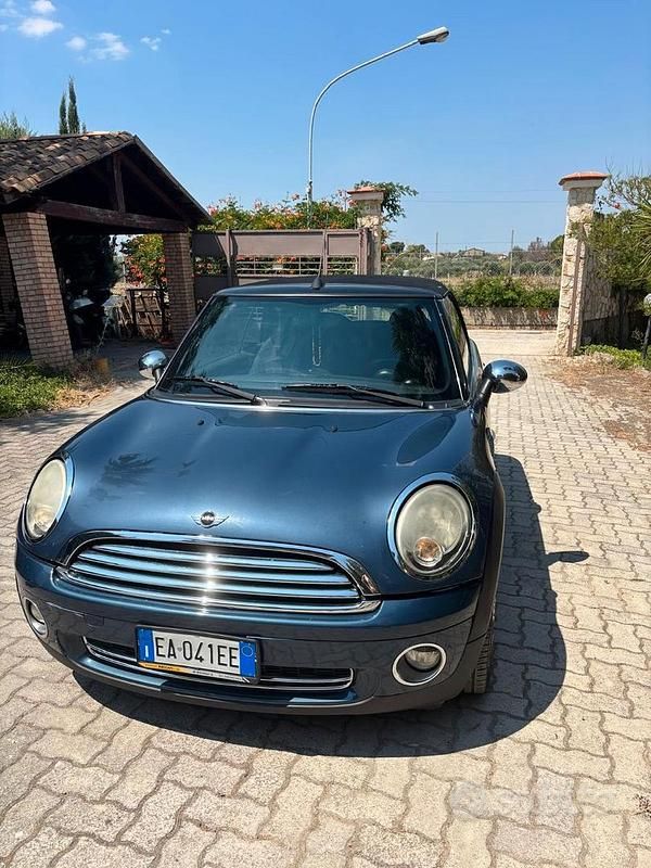 Usata Mini Cooper Cabriolet 122 CV (89 kW) 2010 Cabrio