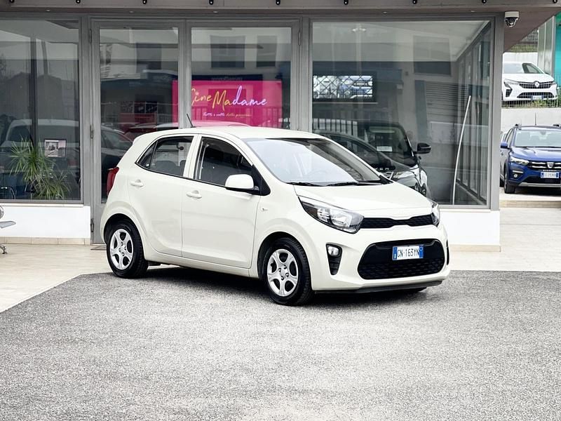 Usata Kia Picanto 67 CV (49 kW) 2023 Verde Utilitaria