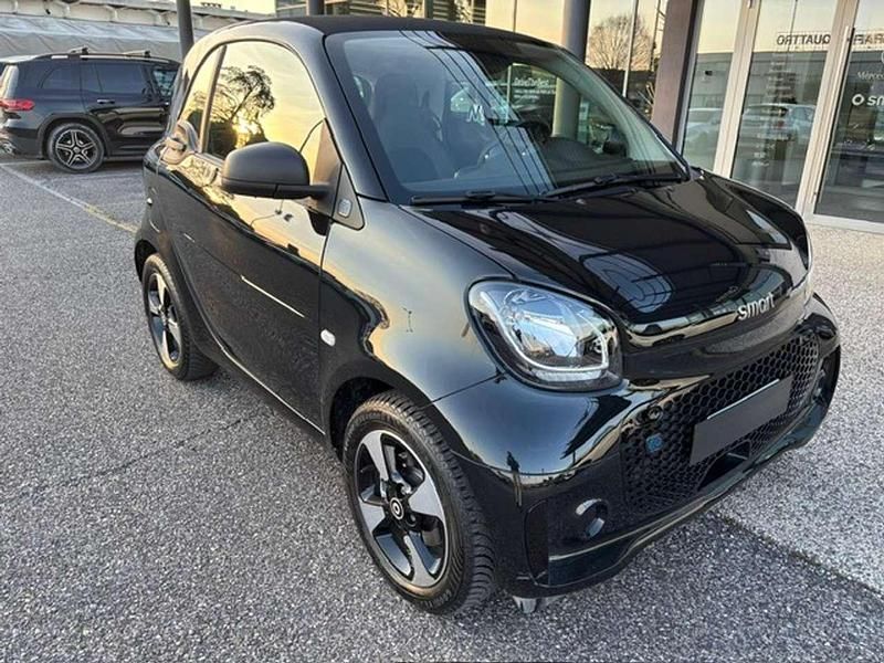 Usata Smart ForTwo Coupé Passion 41 kW (56 CV) 2023 Nero Utilitaria
