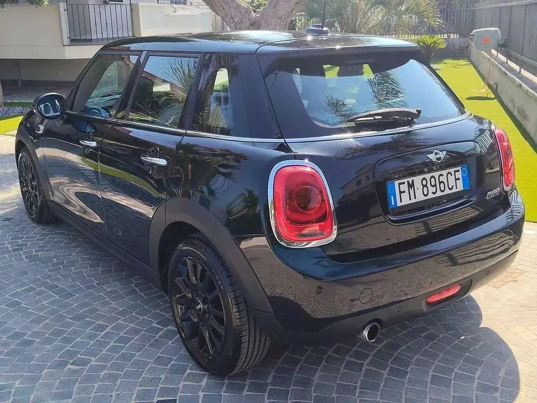 Usata Mini Cooper Hype 136 CV (100 kW) 2017 Nero Utilitaria