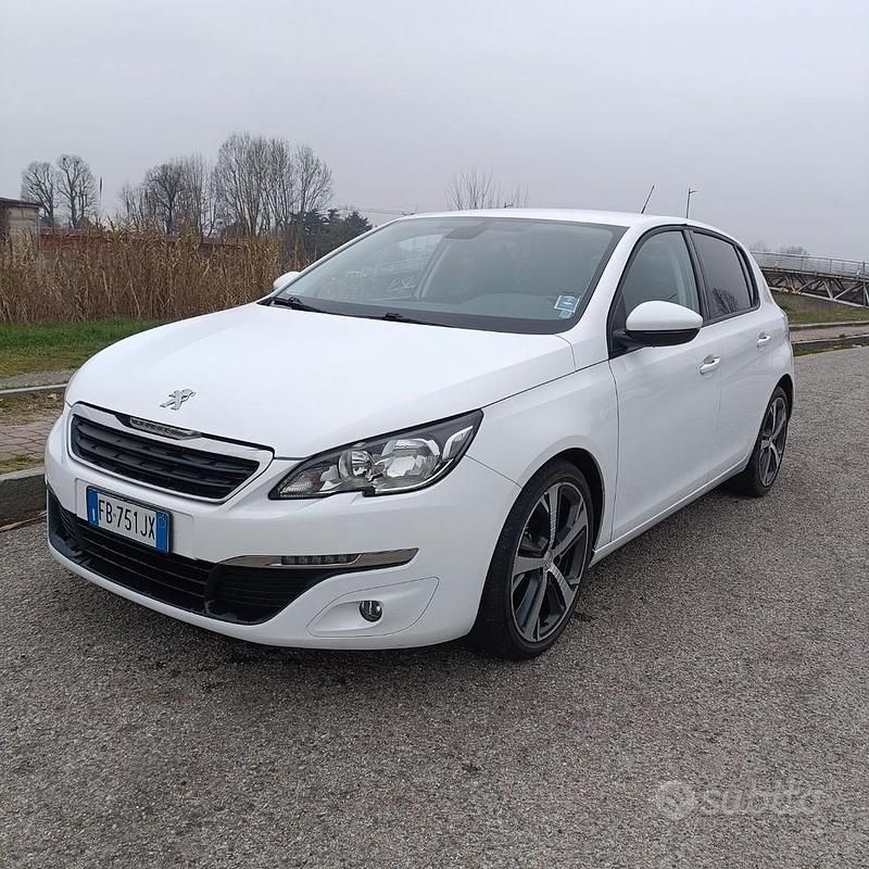Usata Peugeot 308 Business-Line 92 CV (67 kW) 2015 Bianco Berlina