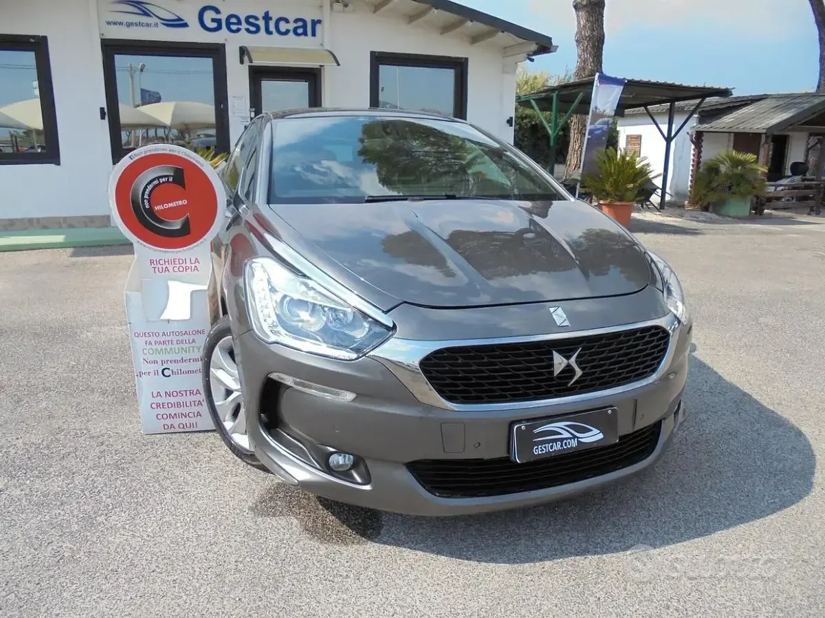 Usata DS Automobiles DS5 Sport Chic 150 CV (110 kW) 2017 Grigio Utilitaria