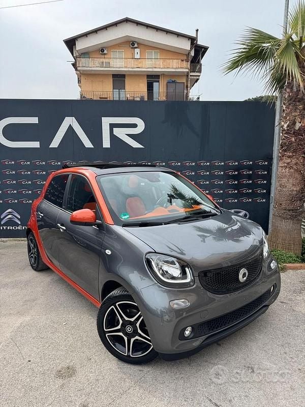 Usata Smart ForFour Passion 90 CV (66 kW) 2019 Grigio Utilitaria