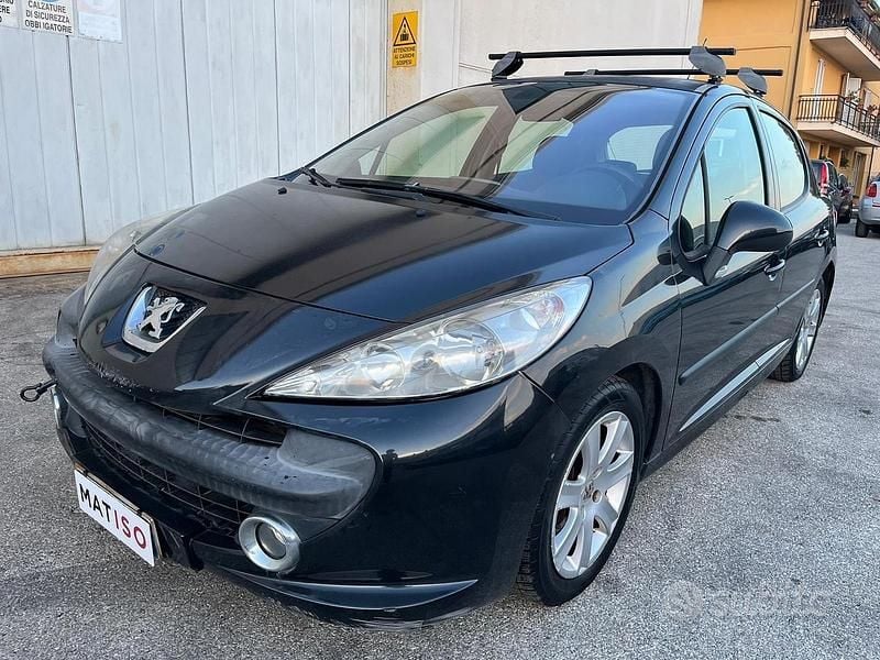 Nero Usata 2007 Peugeot 207 Tre volumi | 1190 € (Ottimo prezzo) - Immagine 1/4