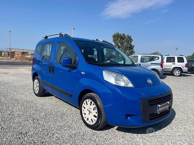Blu Usata 2011 Fiat Qubo Trekking Monovolume | 3750 € (Buon prezzo) - Immagine 1/4