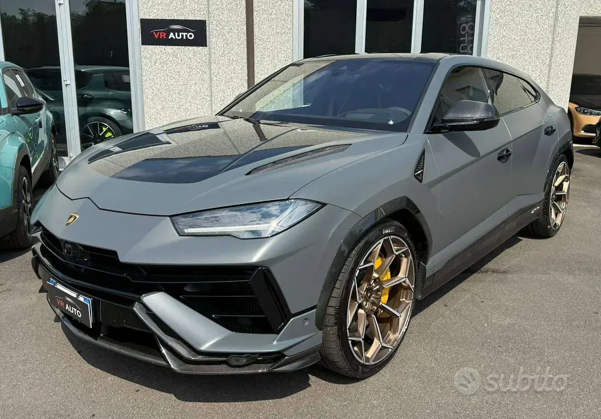 Usata Lamborghini Urus 666 CV (489 kW) 2023 SUV