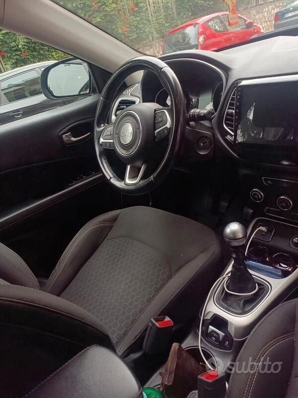 Begagnad Jeep Compass 120 HK (88 kW) 2017 Svart SUV
