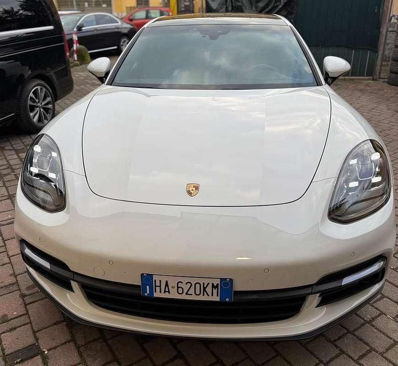 Usata Porsche Panamera 330 CV (242 kW) 2017 Bianco Berlina