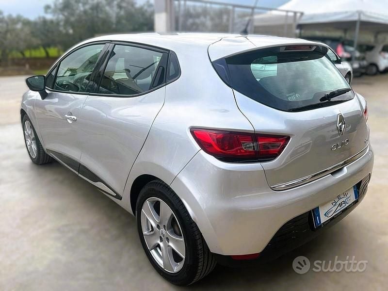 Usata Renault Clio IV Zen 75 CV (55 kW) 2016 Grigio Berlina