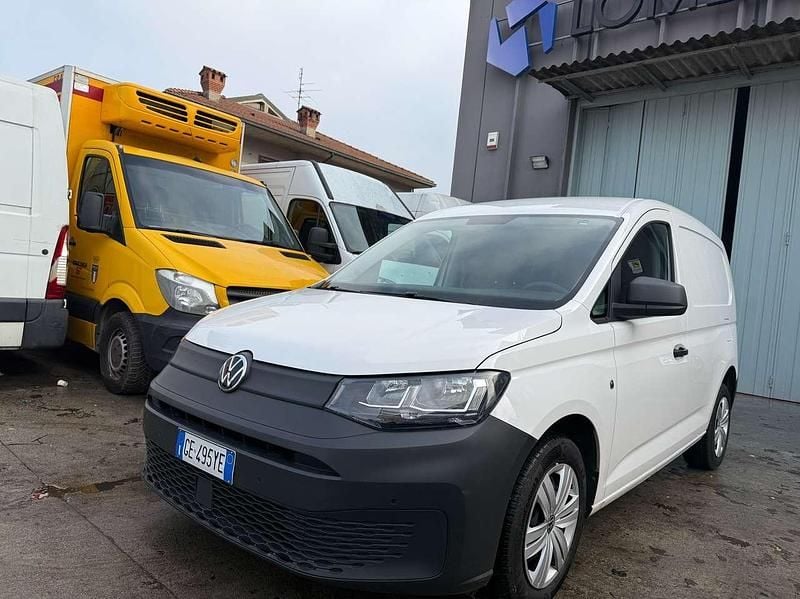 Usata VW Caddy 75 CV (55 kW) 2021 Bianco Monovolume