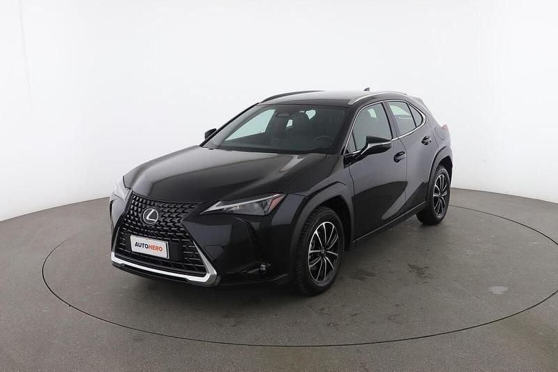 Usata Lexus UX 300h 199 CV (146 kW) 2025 Nero SUV