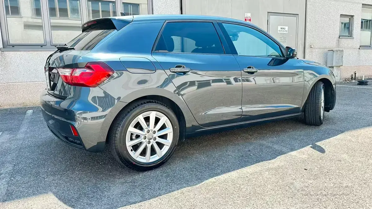 Usata Audi A1 95 CV (69 kW) 2020 Grigio SUV