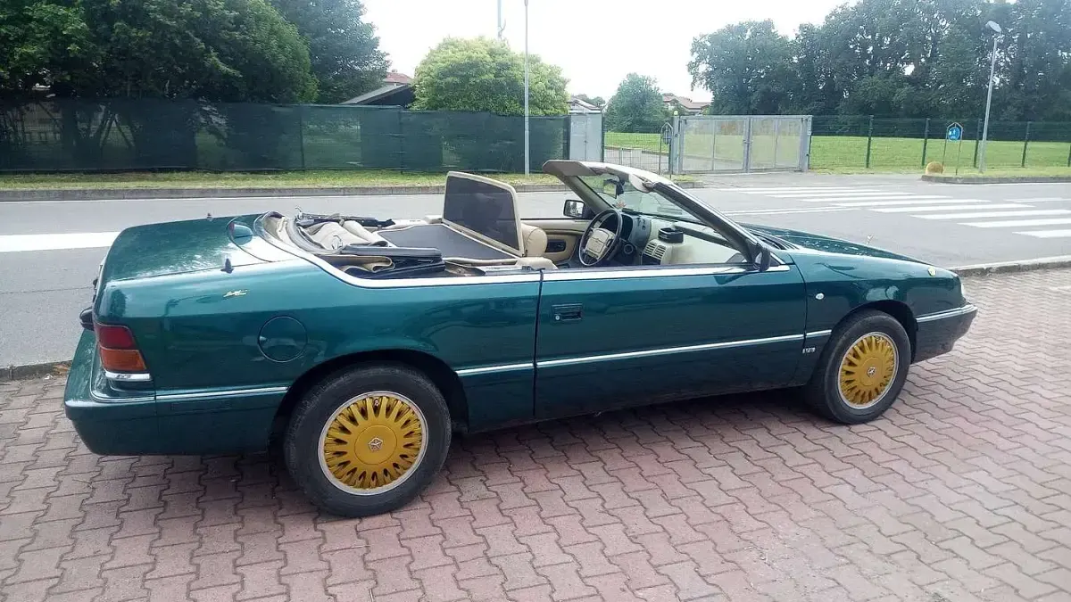 Usata Chrysler Le Baron 143 CV (105 kW) 1993 Verde Cabrio