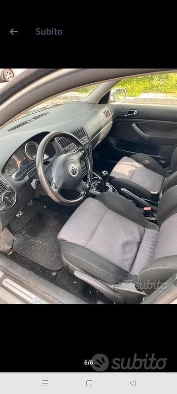 Usata VW Golf IV 2002 Grigio Berlina
