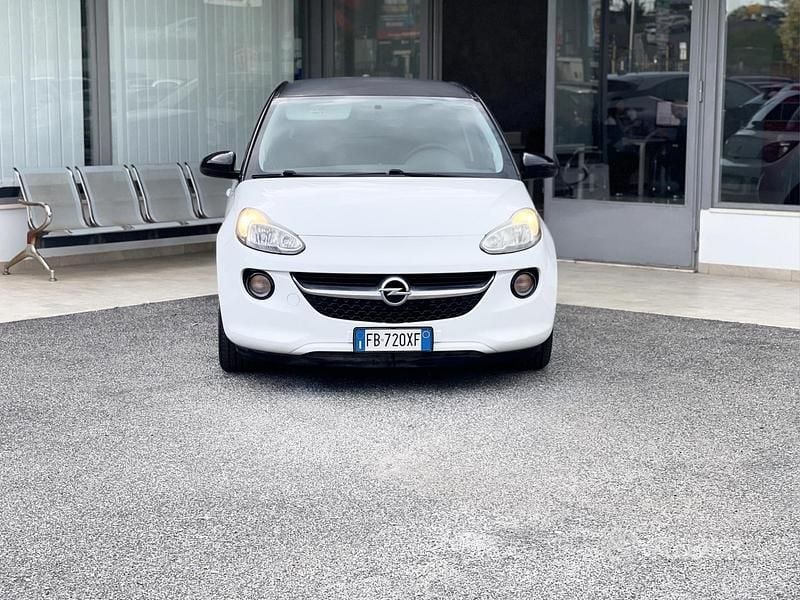 Usata Opel Adam 87 CV (63 kW) 2015 Bianco Utilitaria