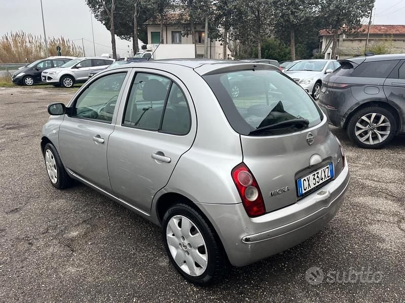Usata Nissan Micra Visia 65 CV (47 kW) 2005 Grigio Berlina