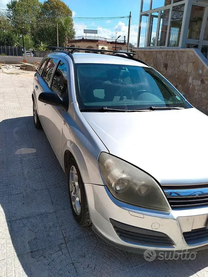 Usata Opel Astra 2005 Grigio Station wagon
