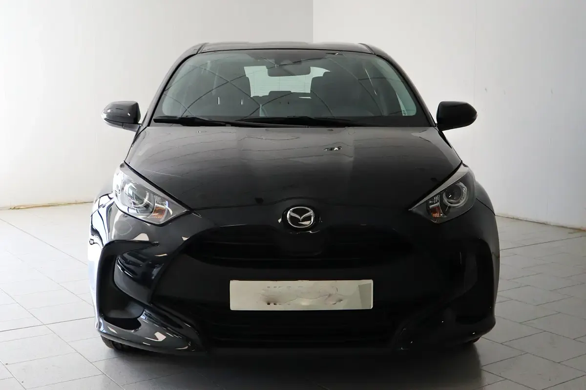 Usata Mazda 2 116 CV (85 kW) 2023 Nero Utilitaria