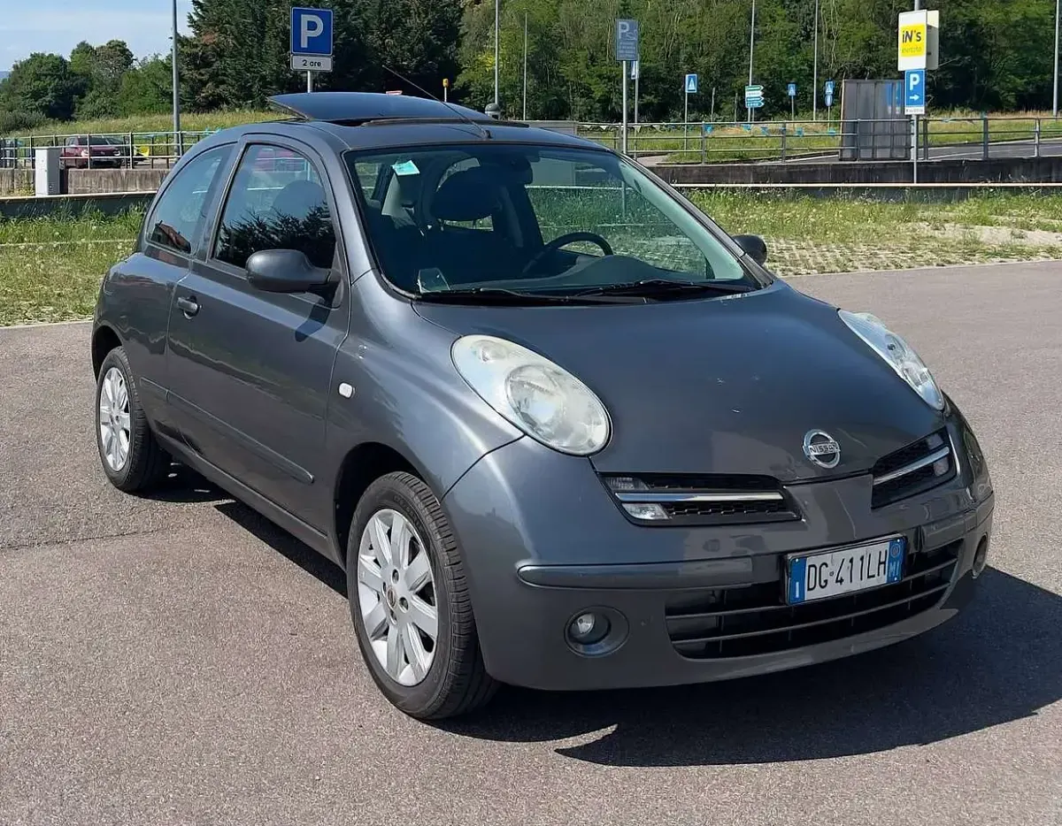 Usata Nissan Micra Acenta 80 CV (58 kW) 2007 Blu/azzurro Berlina