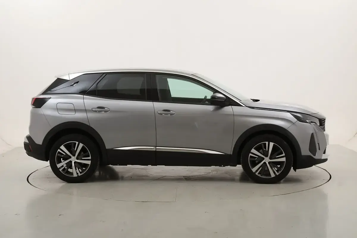 Usata Peugeot 3008 Allure 131 CV (96 kW) 2022 SUV